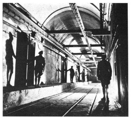 História Fotográfica da Segunda Guerra Mundial por Charles Herridge - Editora Abril