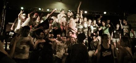 Coletivo Semifusa - http://www.facebook.com/coletivosemifusa