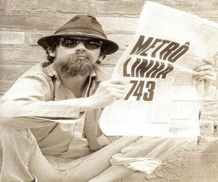 http://www.lastfm.com.br/music/Raul+Seixas/+images/13099103