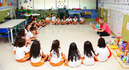 http://www.crescimento.com.br/quem-somos/estruturas/sala-de-aula-infantil/