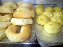 PRIMOS • A Chipa Paraguaia e o Pão de Queijo lado a lado na padaria