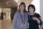 Denise Mattar, a direita, com sua amiga e também curadora Marília Panitz